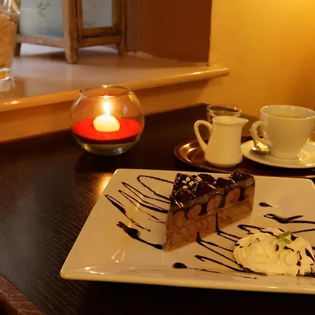 Hotel Enjoy 3*