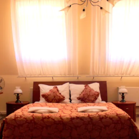 赢卓爱酒店 比尔森