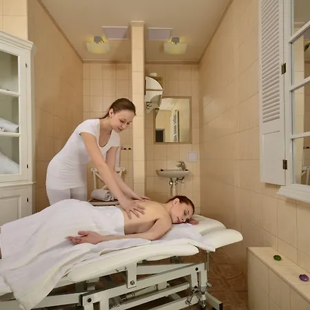 Enjoy Ξενοδοχείο 3*