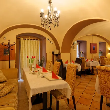 酒店 赢卓爱酒店 比尔森