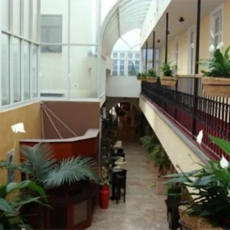 Enjoy Ξενοδοχείο Πίλζεν